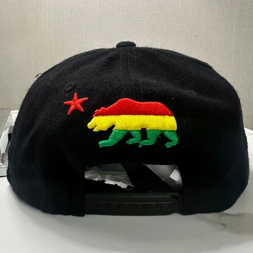 Whang Mens Vintage California Republic Bear Snapback Hat Black Flat‎ Brim Cap